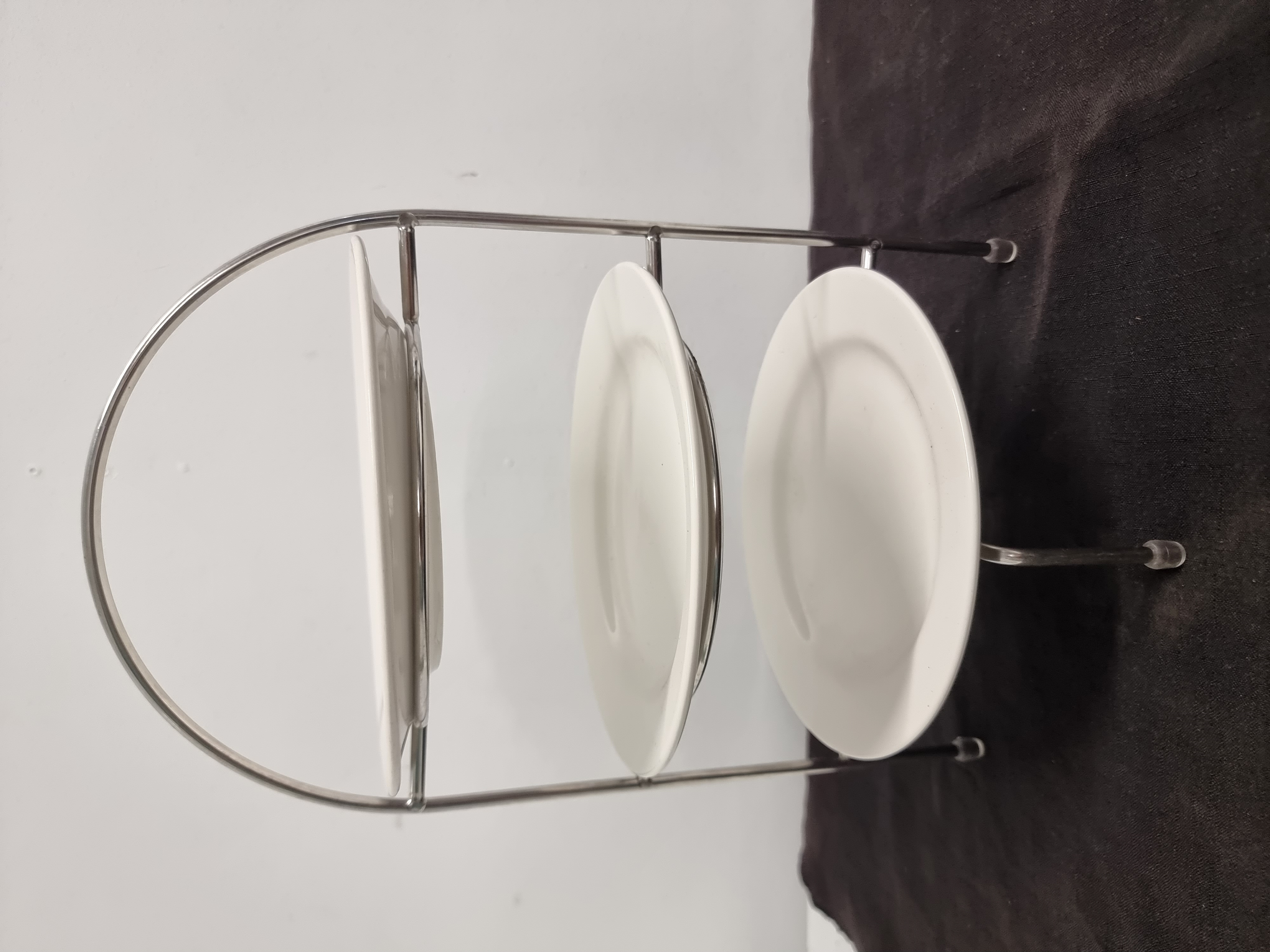 white_cake_stand_2